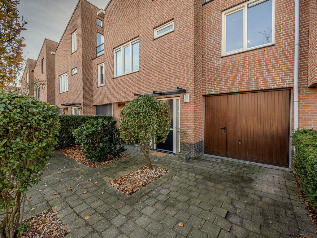 Bachlaan 29, OUD-BEIJERLAND
