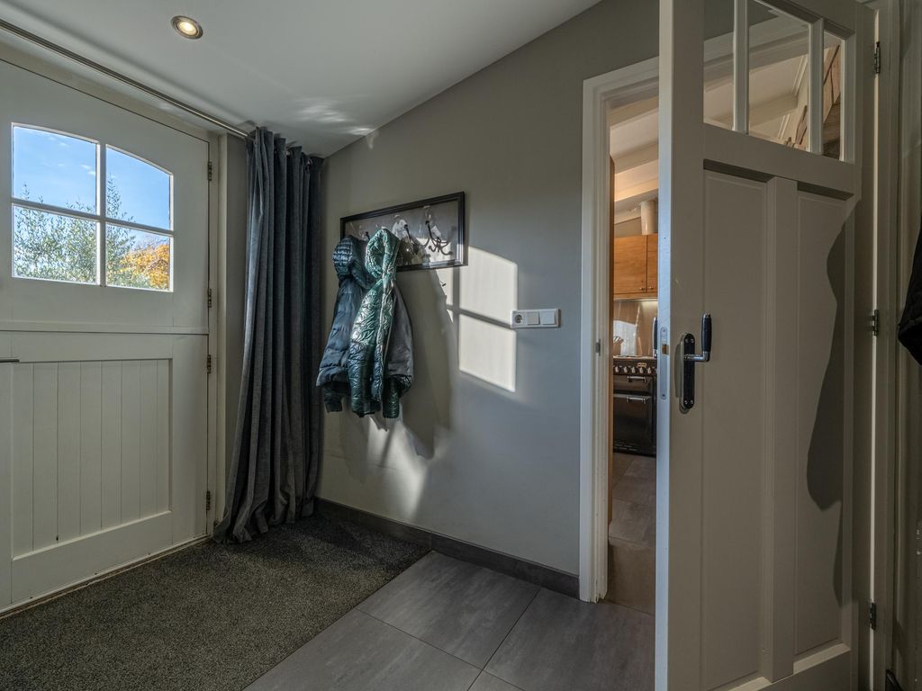 Middelsluissedijk WZ 53, NUMANSDORP