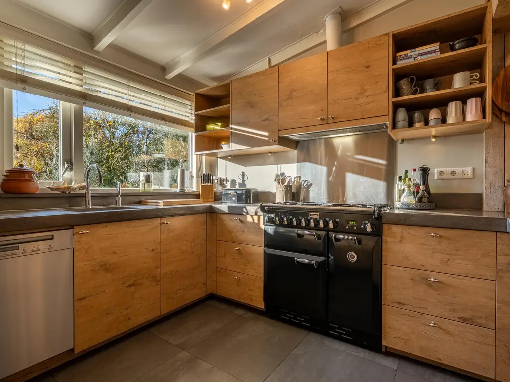 Middelsluissedijk WZ 53, NUMANSDORP