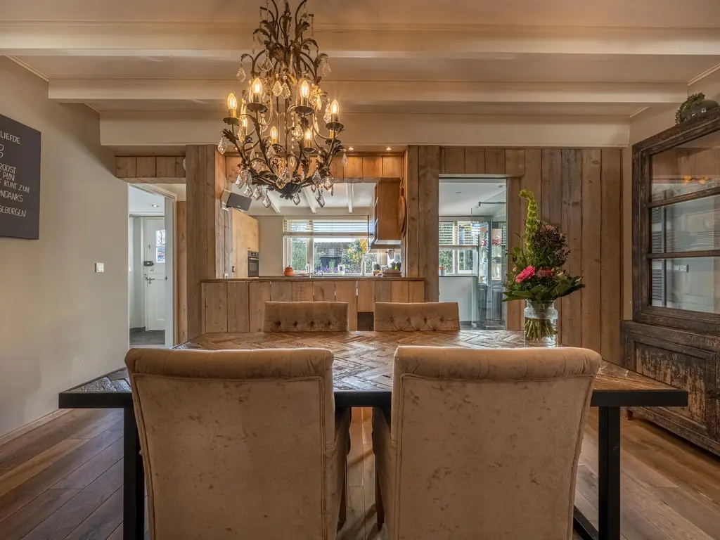 Middelsluissedijk WZ 53, NUMANSDORP