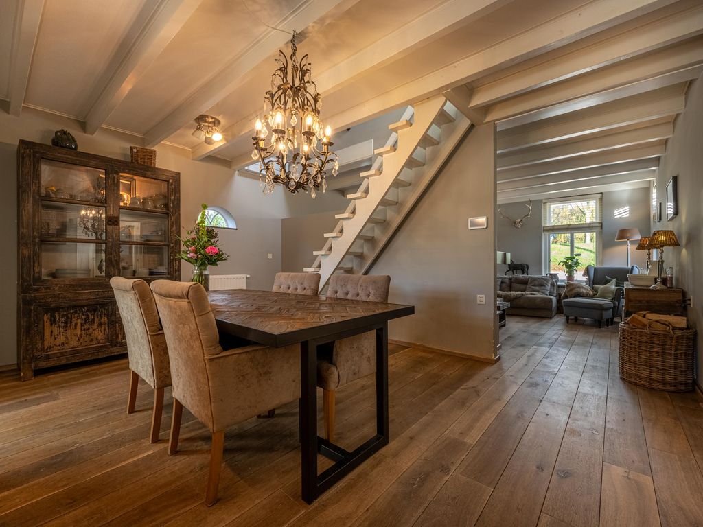 Middelsluissedijk WZ 53, NUMANSDORP