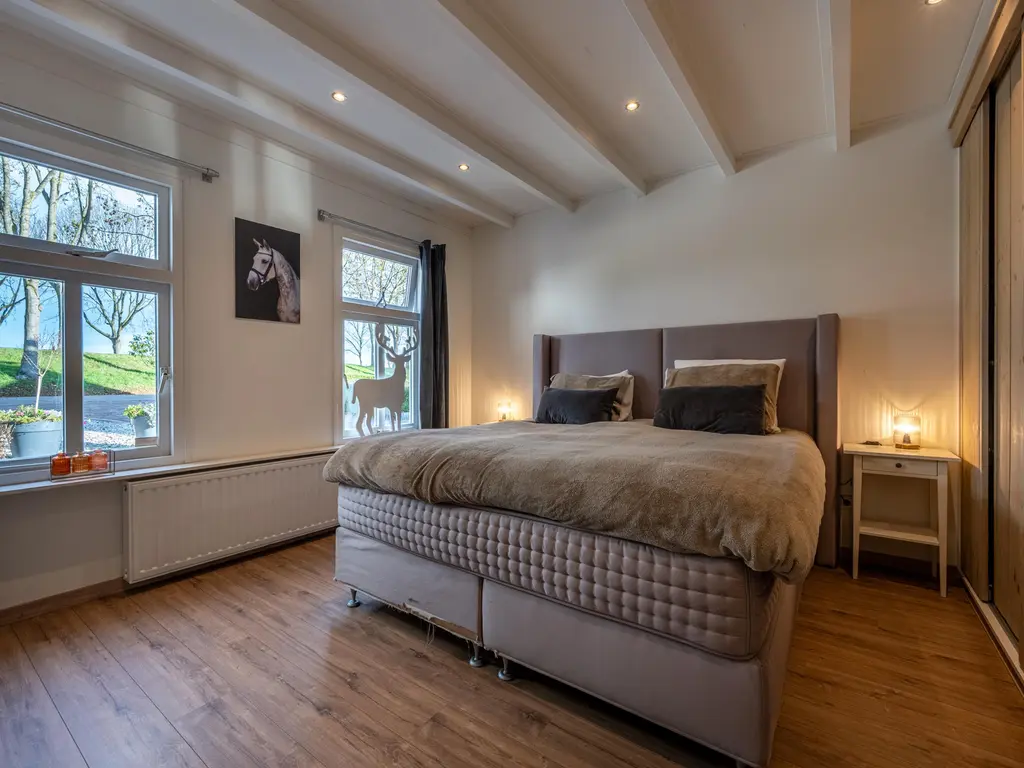 Middelsluissedijk WZ 53, NUMANSDORP