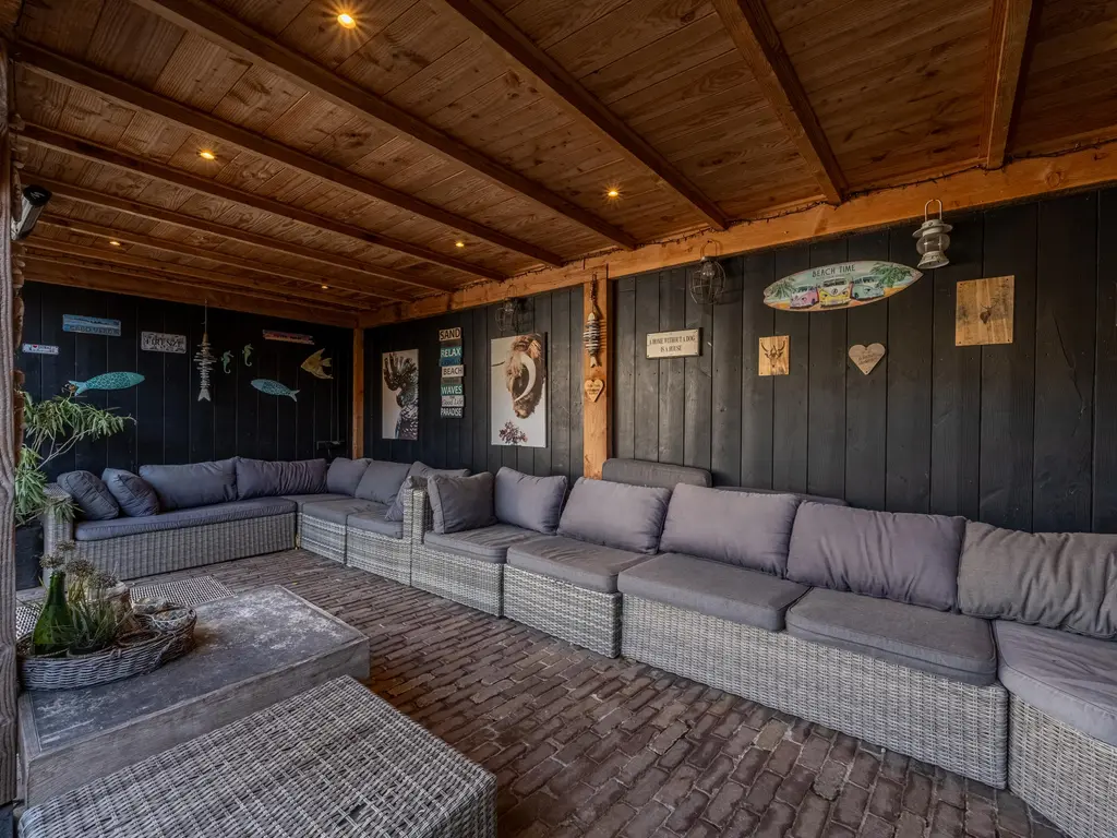 Middelsluissedijk WZ 53, NUMANSDORP