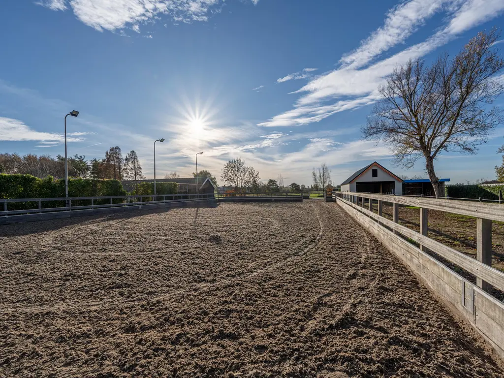 Middelsluissedijk WZ 53, NUMANSDORP