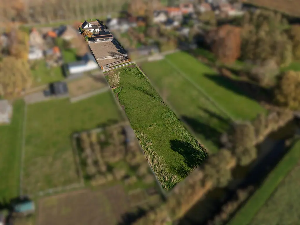 Middelsluissedijk WZ 53, NUMANSDORP