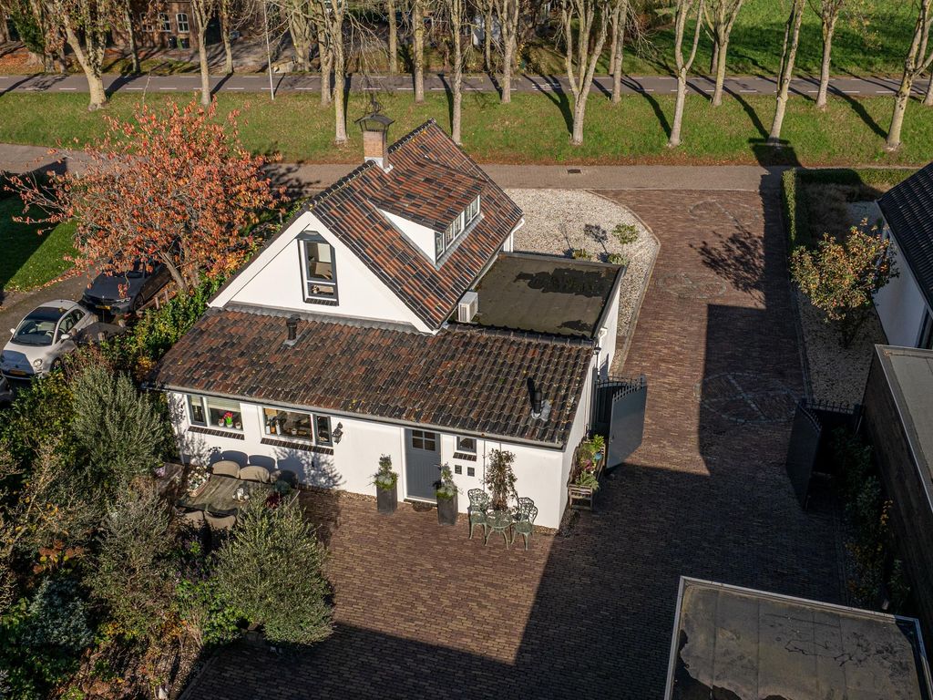 Middelsluissedijk WZ 53, NUMANSDORP