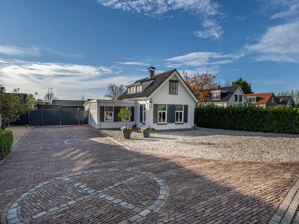 Middelsluissedijk WZ 53, NUMANSDORP