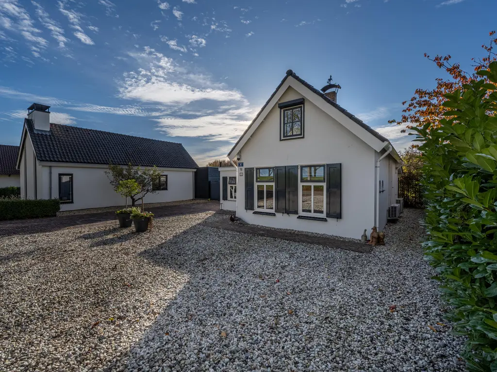 Middelsluissedijk WZ 53, NUMANSDORP