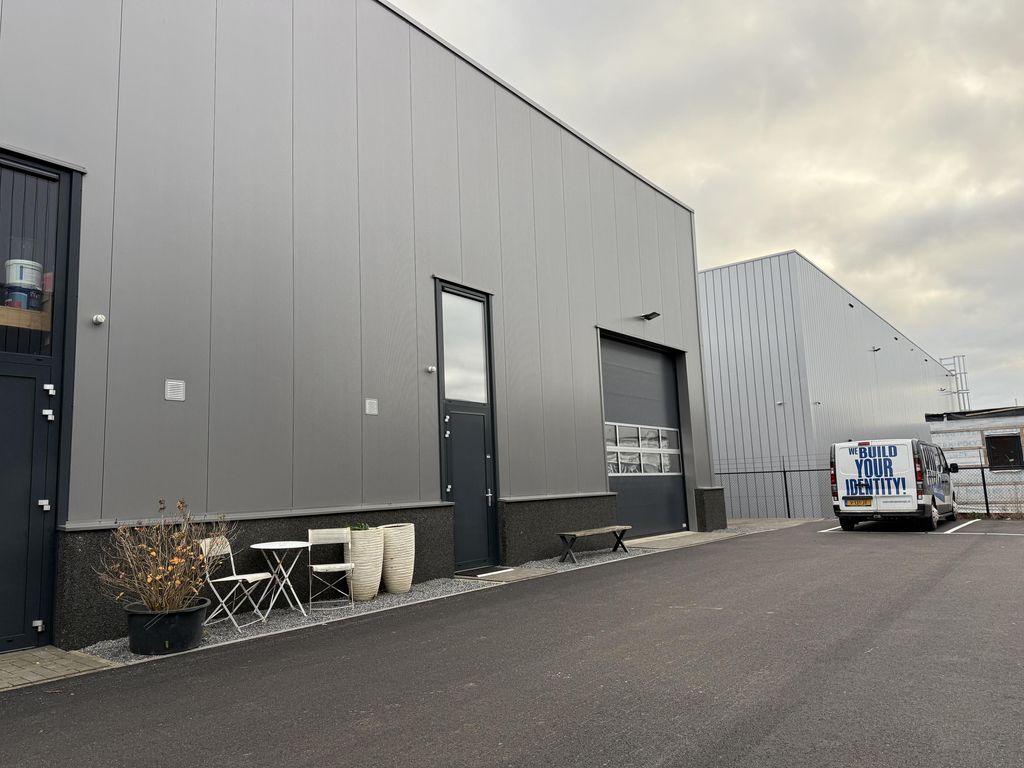 Donkervoortlaan 10, Oud-Beijerland