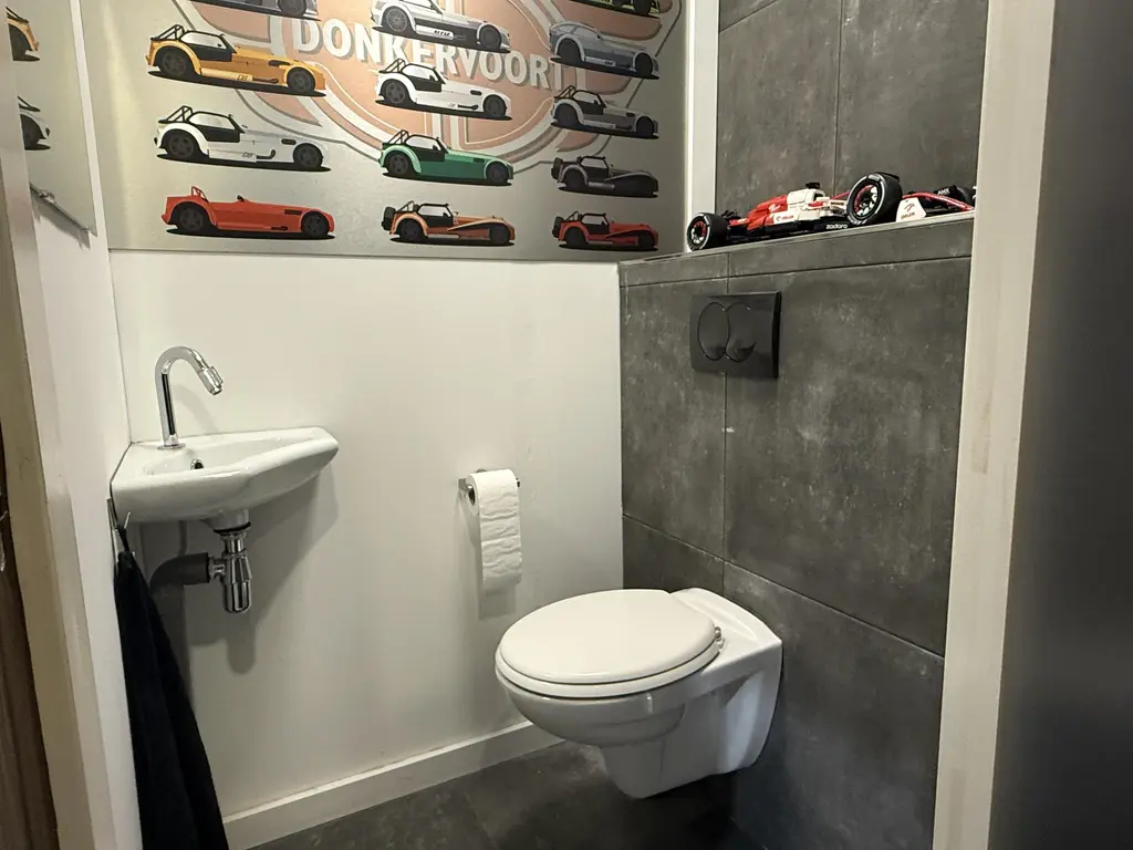 Donkervoortlaan 10, Oud-Beijerland