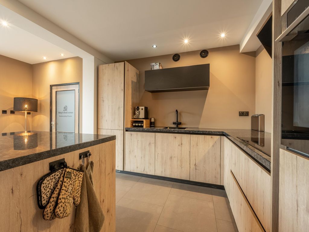 Gravin Sabinastraat 33, ZUID-BEIJERLAND