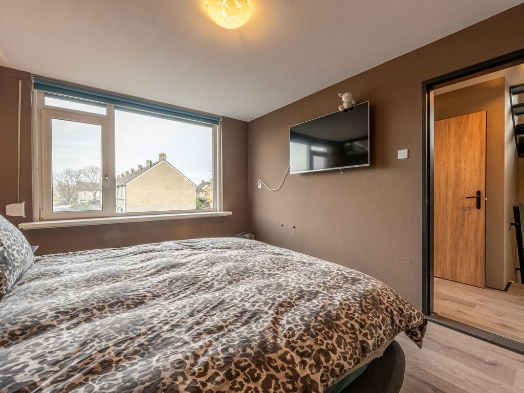 Gravin Sabinastraat 33, ZUID-BEIJERLAND