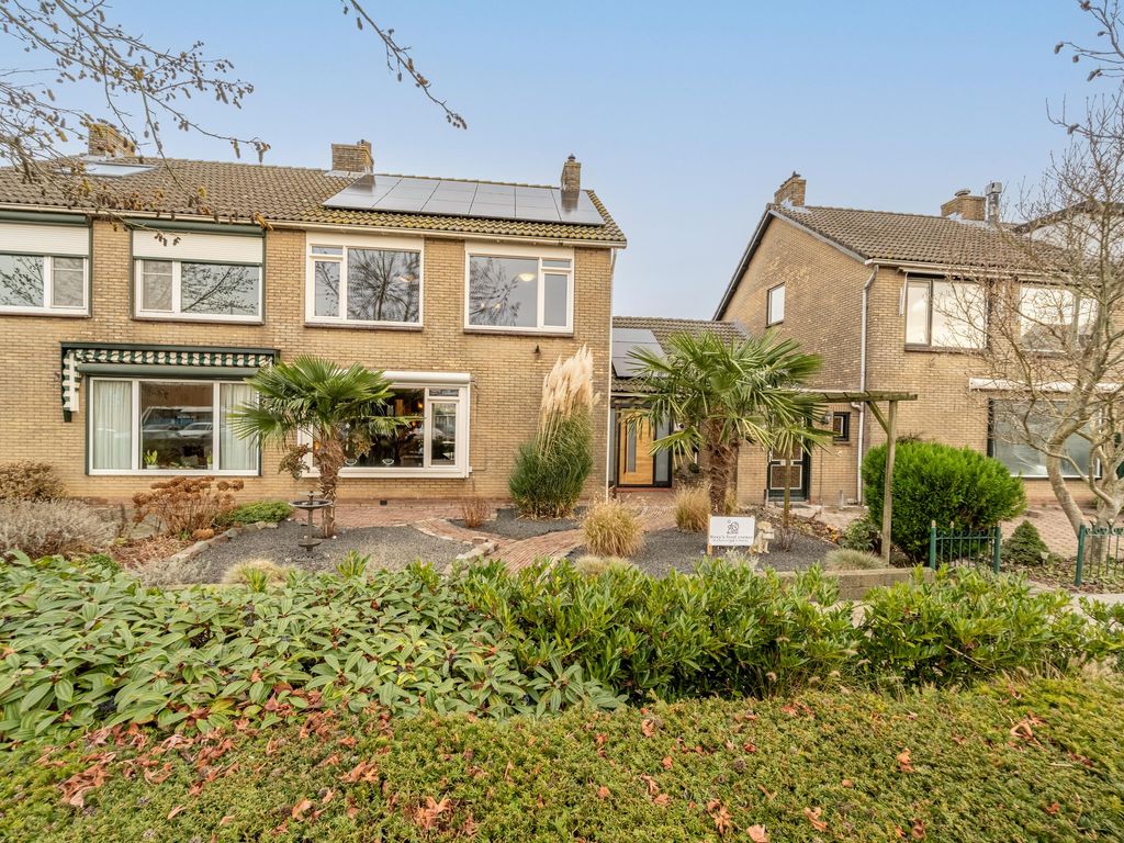 Gravin Sabinastraat 33, ZUID-BEIJERLAND