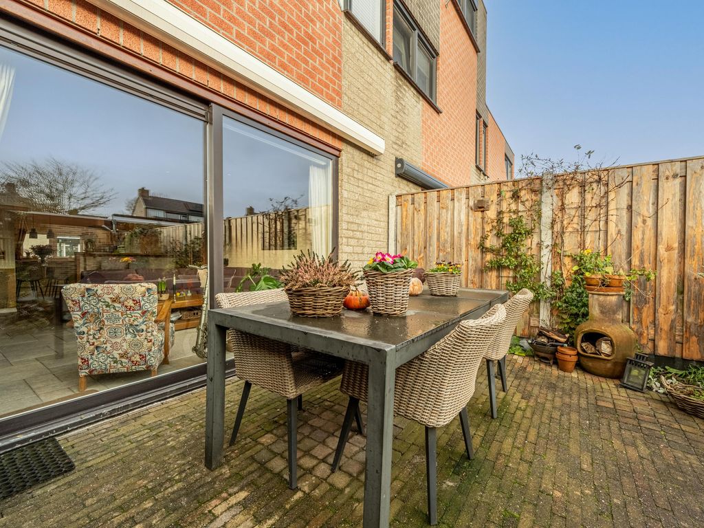 Ravenswey 42, OUD-BEIJERLAND