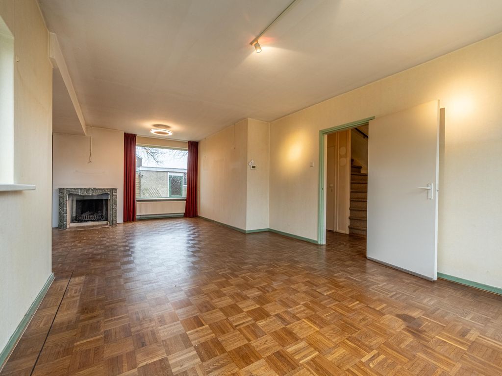 van Ostadestraat 15, OUD-BEIJERLAND