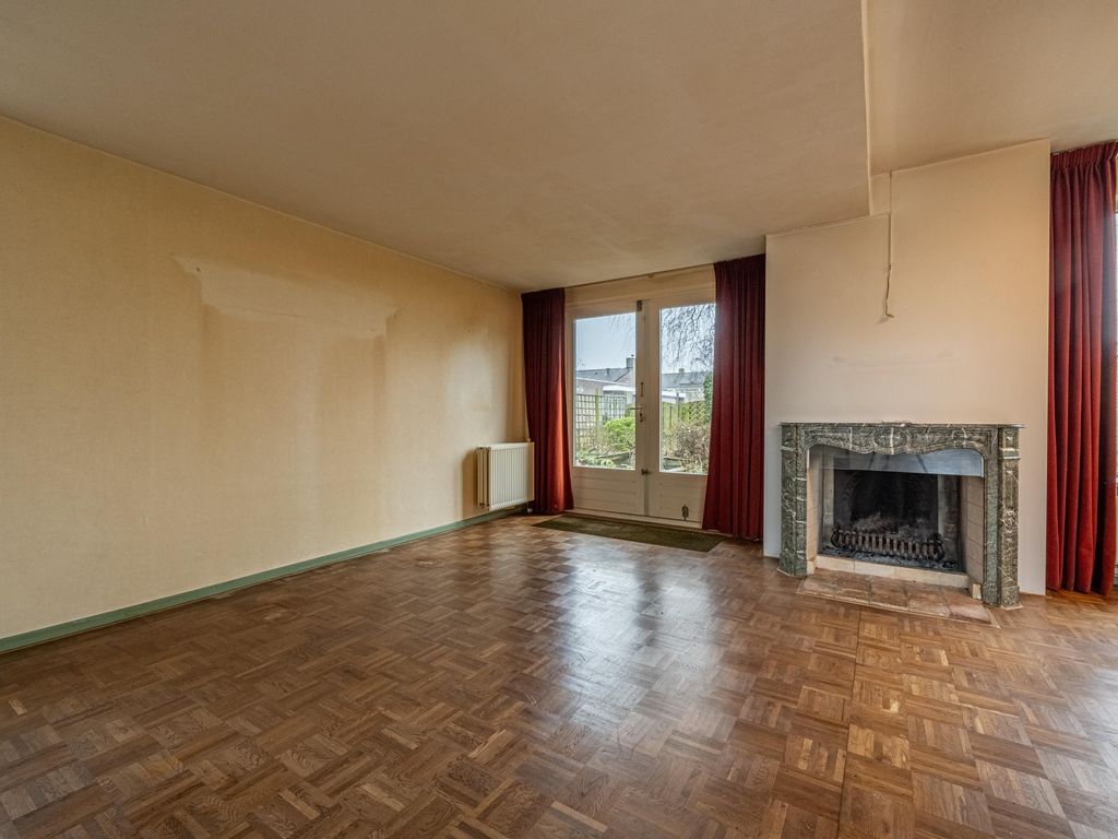 van Ostadestraat 15, OUD-BEIJERLAND