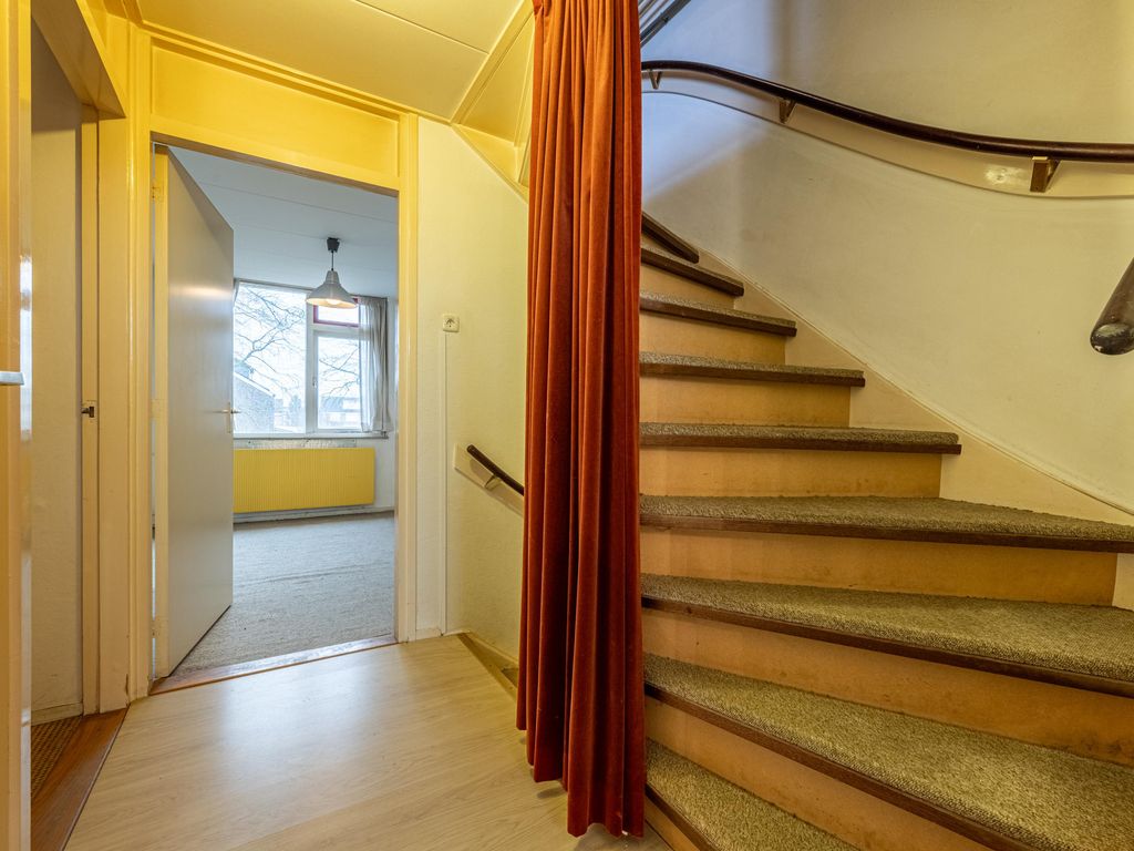 van Ostadestraat 15, OUD-BEIJERLAND