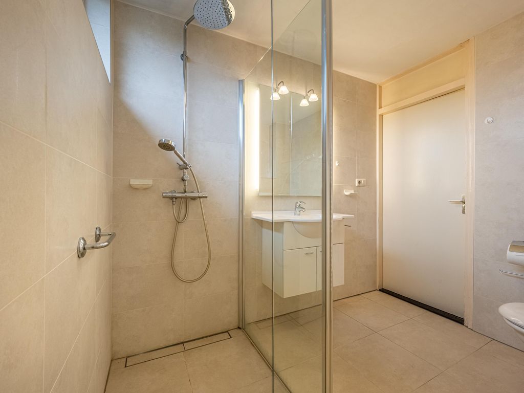 van Ostadestraat 15, OUD-BEIJERLAND