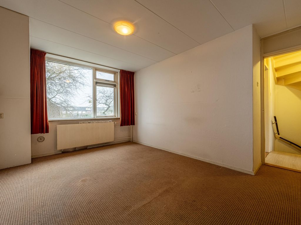 van Ostadestraat 15, OUD-BEIJERLAND