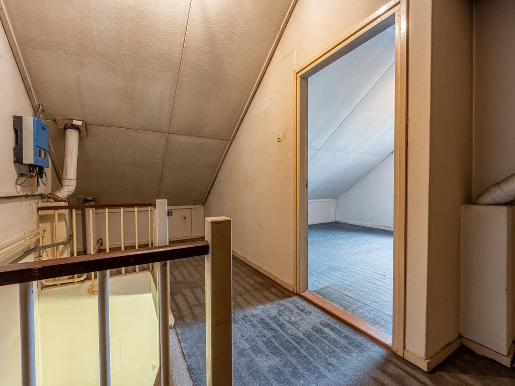 van Ostadestraat 15, OUD-BEIJERLAND