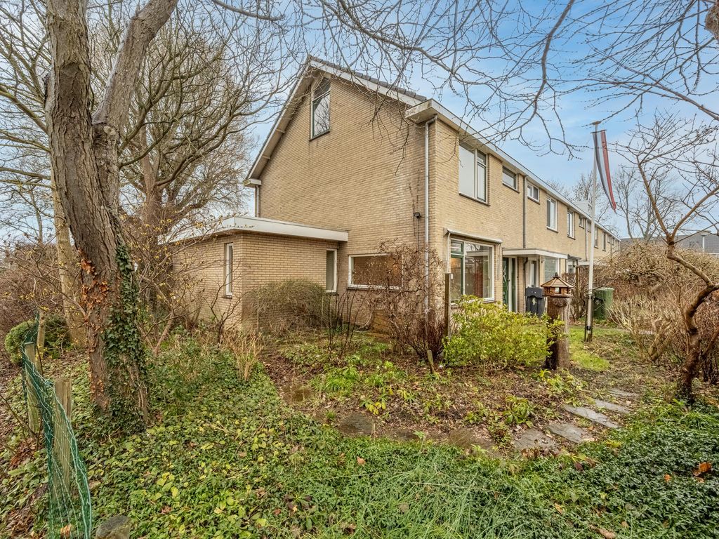 van Ostadestraat 15, OUD-BEIJERLAND