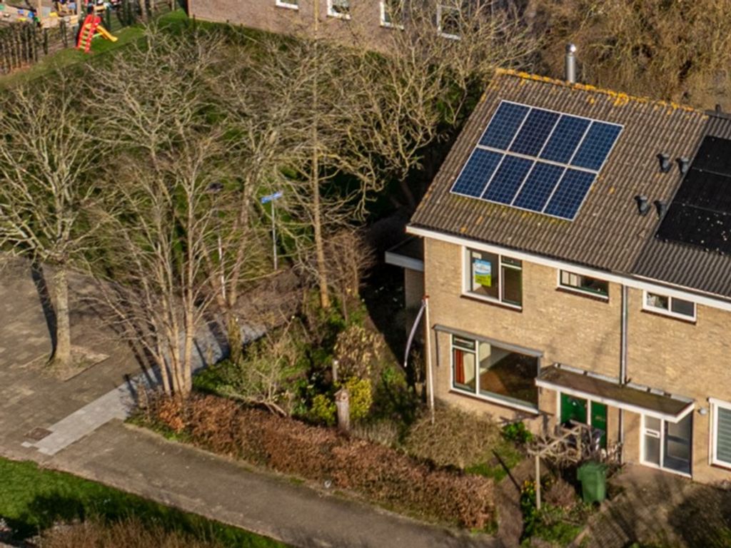 van Ostadestraat 15, OUD-BEIJERLAND