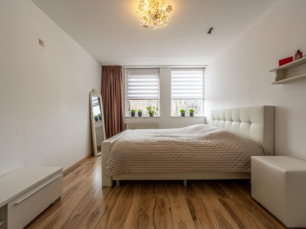 Vierwiekenplein 5, OUD-BEIJERLAND