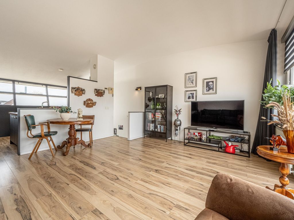 Vierwiekenplein 5, OUD-BEIJERLAND