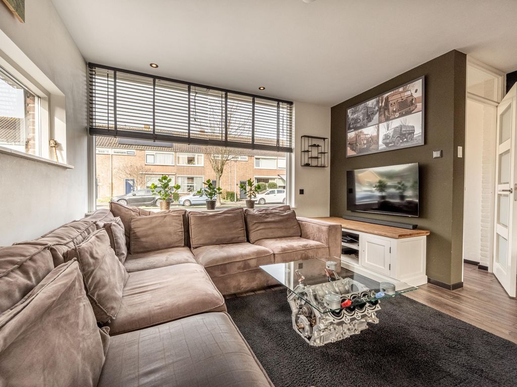 Magnoliastraat 15, OUD-BEIJERLAND