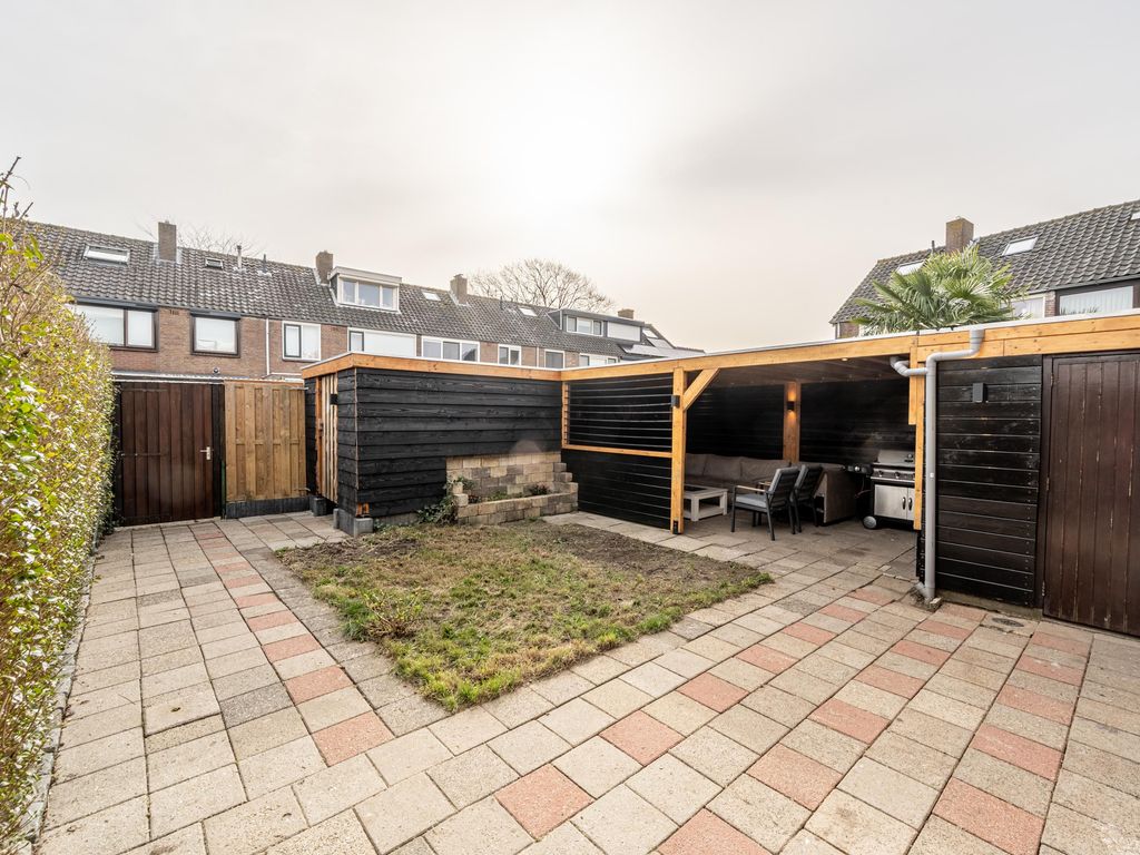 Magnoliastraat 15, OUD-BEIJERLAND