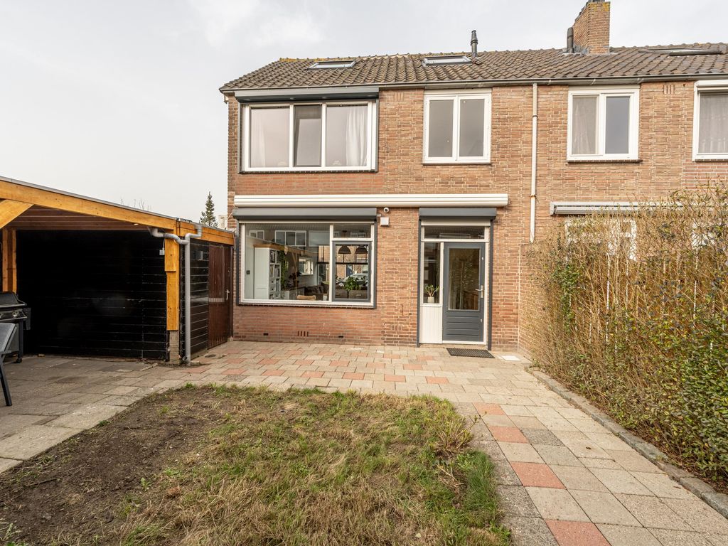 Magnoliastraat 15, OUD-BEIJERLAND