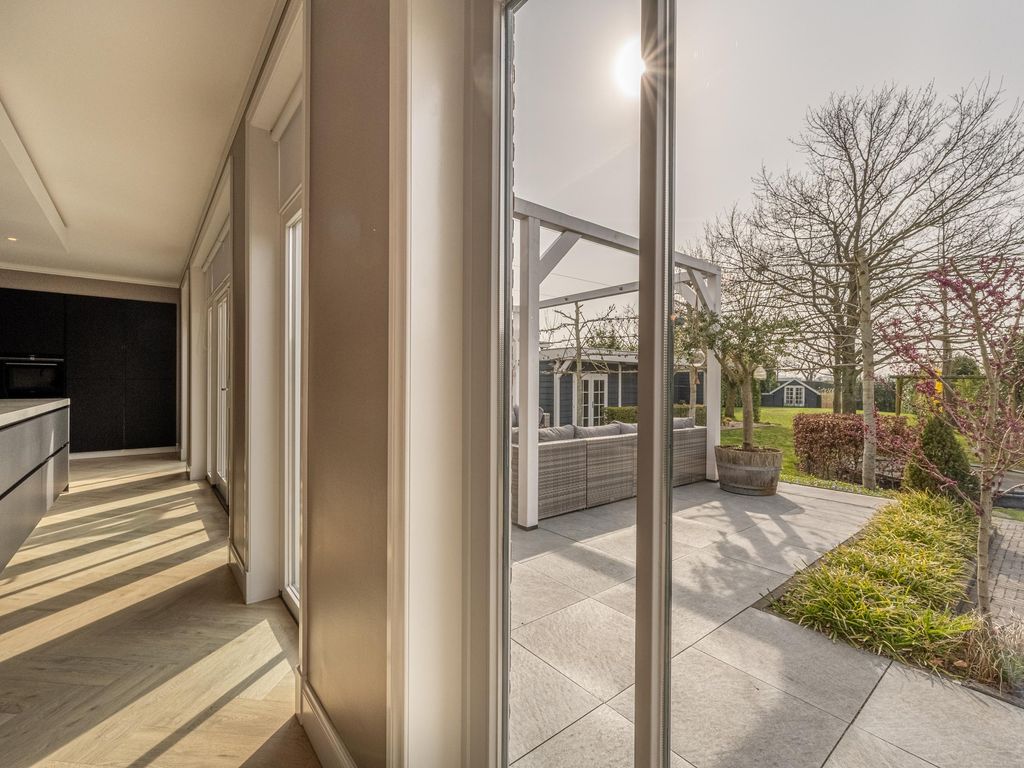 Dorpsstraat 1, Heinenoord