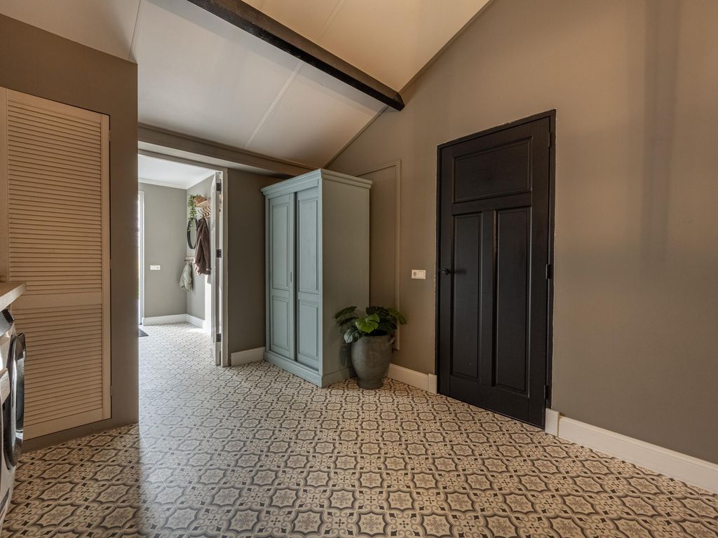 Dorpsstraat 1, Heinenoord