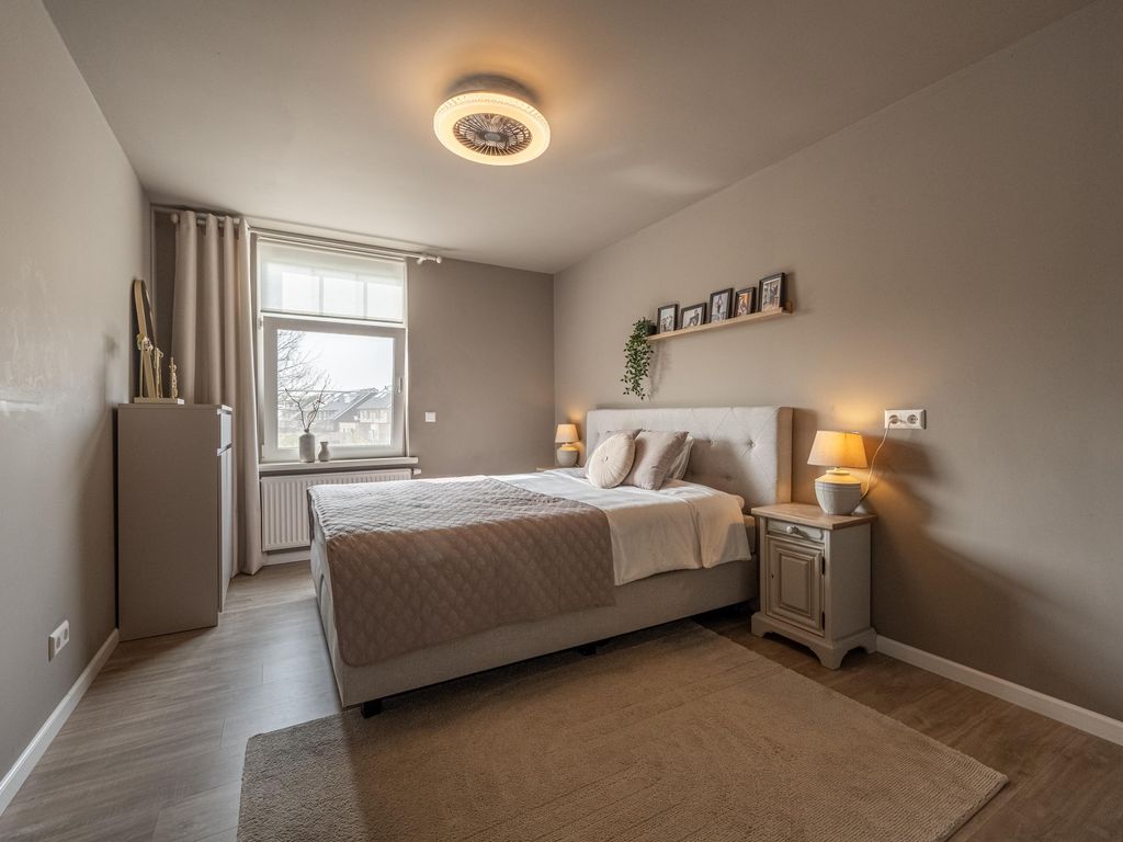 Dorpsstraat 1, Heinenoord