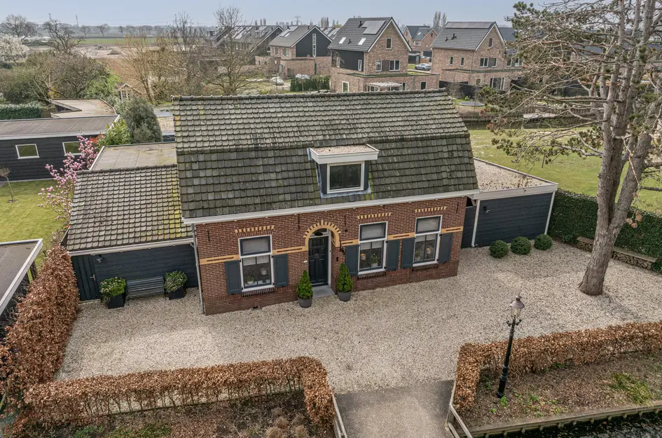 Dorpsstraat 1