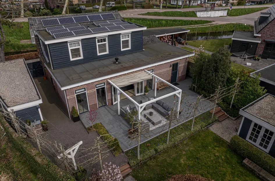 Dorpsstraat 1