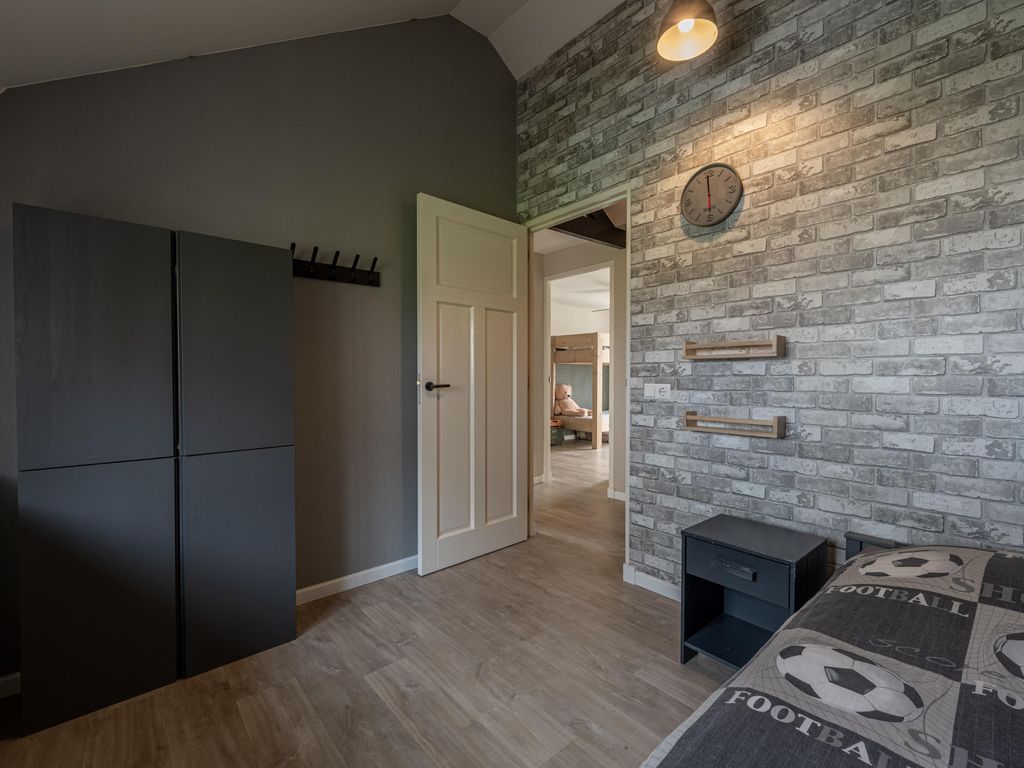 Dorpsstraat 1, Heinenoord