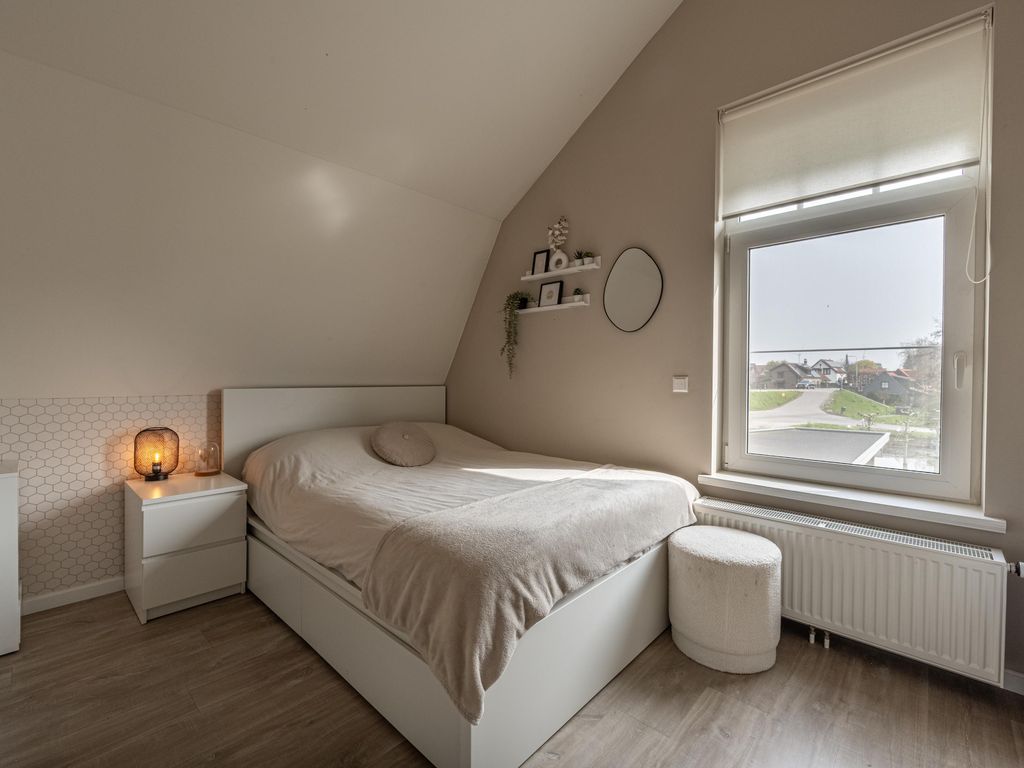 Dorpsstraat 1, Heinenoord