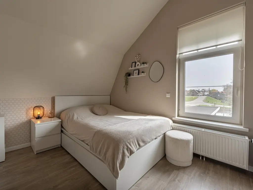 Dorpsstraat 1, HEINENOORD