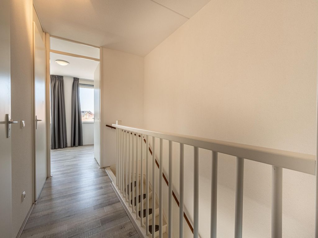 Opper Van Treurenstraat 56, HEINENOORD