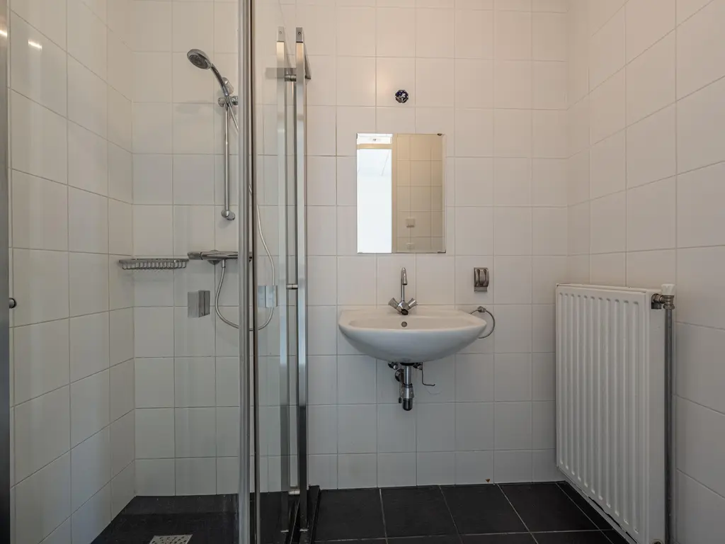 Opper Van Treurenstraat 56, HEINENOORD