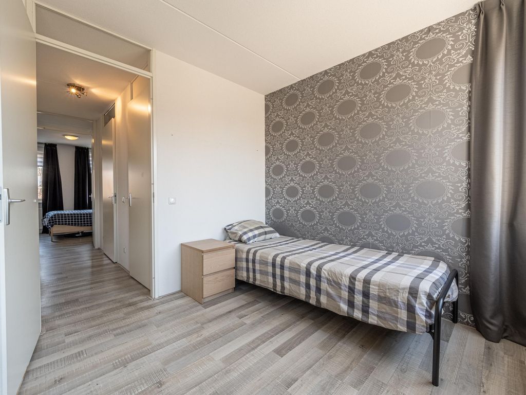 Opper Van Treurenstraat 56, HEINENOORD