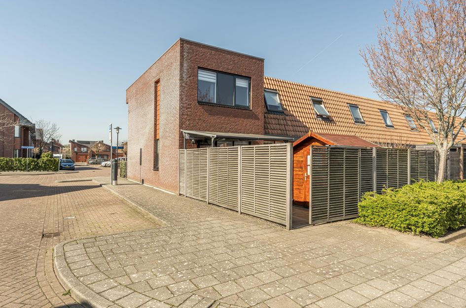 Opper Van Treurenstraat 56