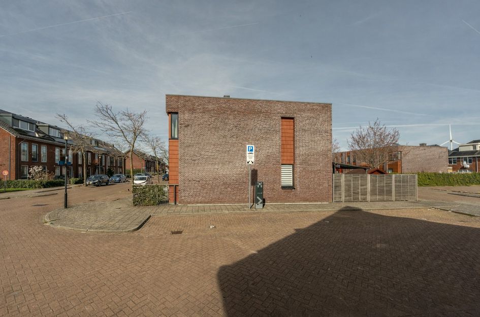 Opper Van Treurenstraat 56