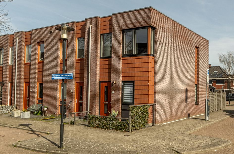 Opper Van Treurenstraat 56