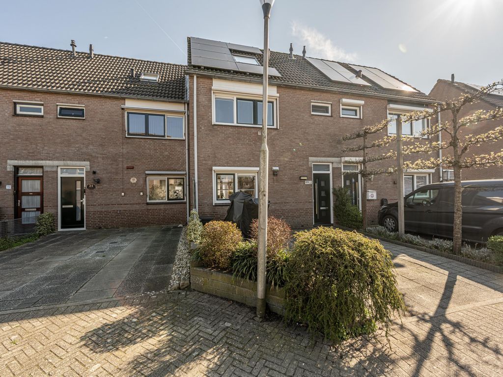 Martin Luther Kingerf 23, OUD-BEIJERLAND