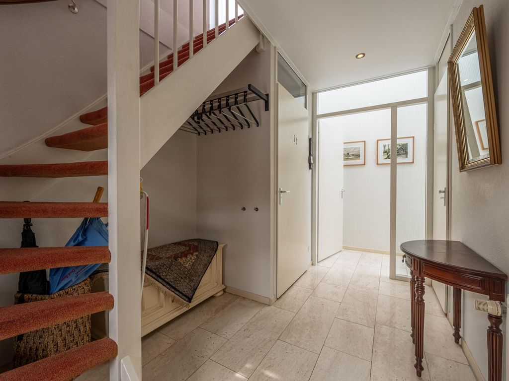 Dokter Duyvendakhof 28, Oud-Beijerland