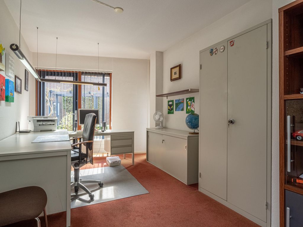 Dokter Duyvendakhof 28, Oud-Beijerland