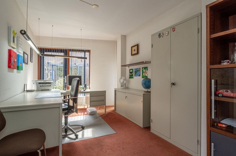 Dokter Duyvendakhof 28