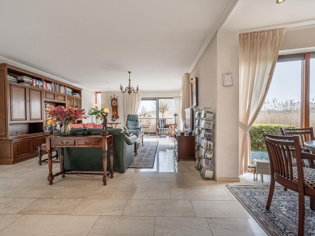 Dokter Duyvendakhof 28, Oud-Beijerland